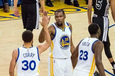 Durant, Warriors overpower Spurs